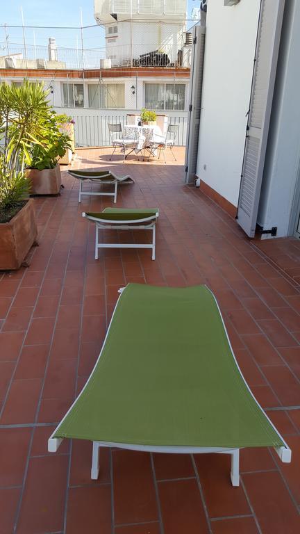 The Sky Attic Apartment 锡切斯 外观 照片